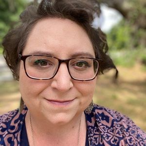 Meet your Posher, Paula